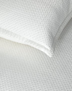 Sisilla Satin Bed Spread Set (view 4)