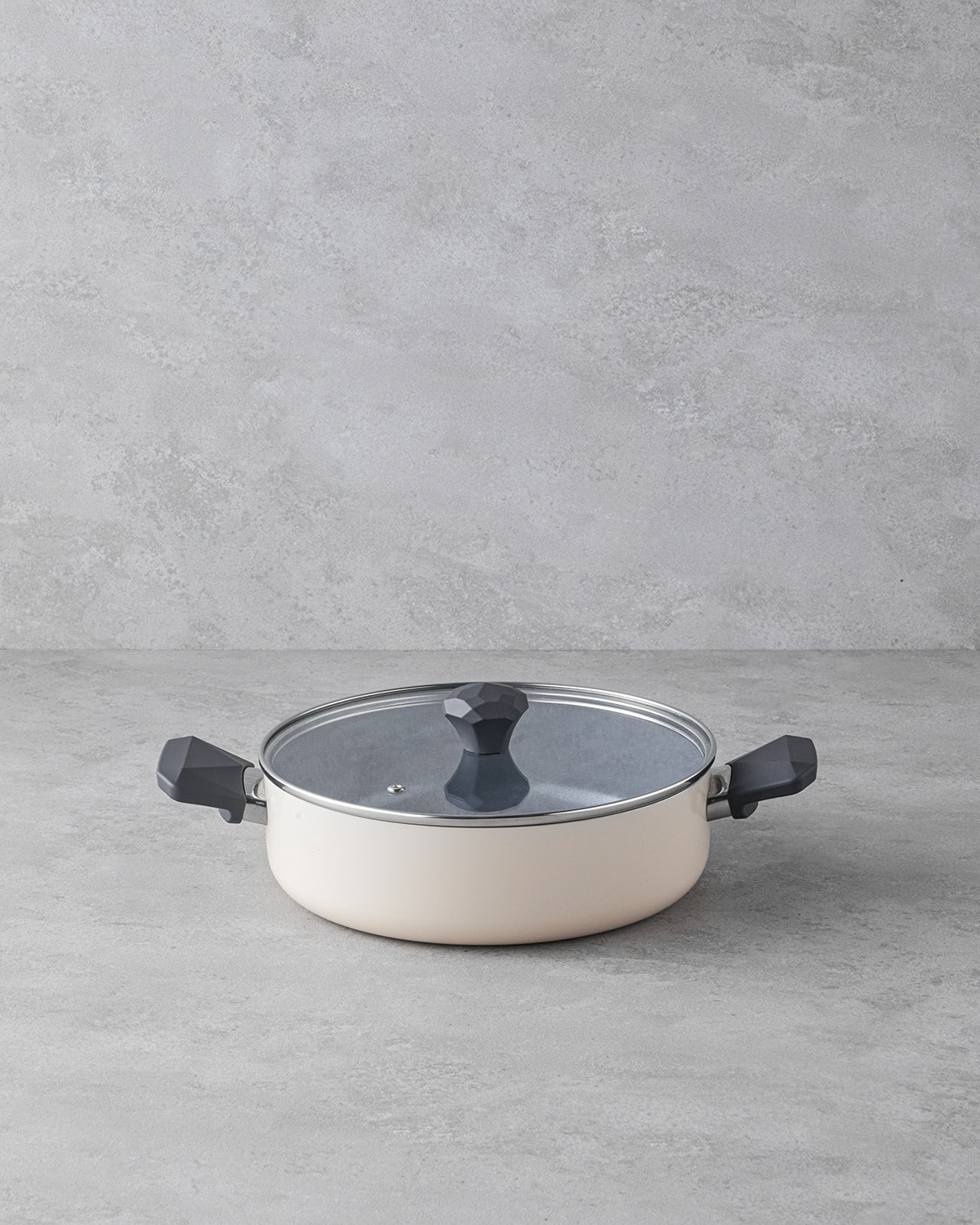 Pot (view 15)