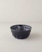Patisserie Carbon Steel Classical Tube Cake Mold 23 cm Gray