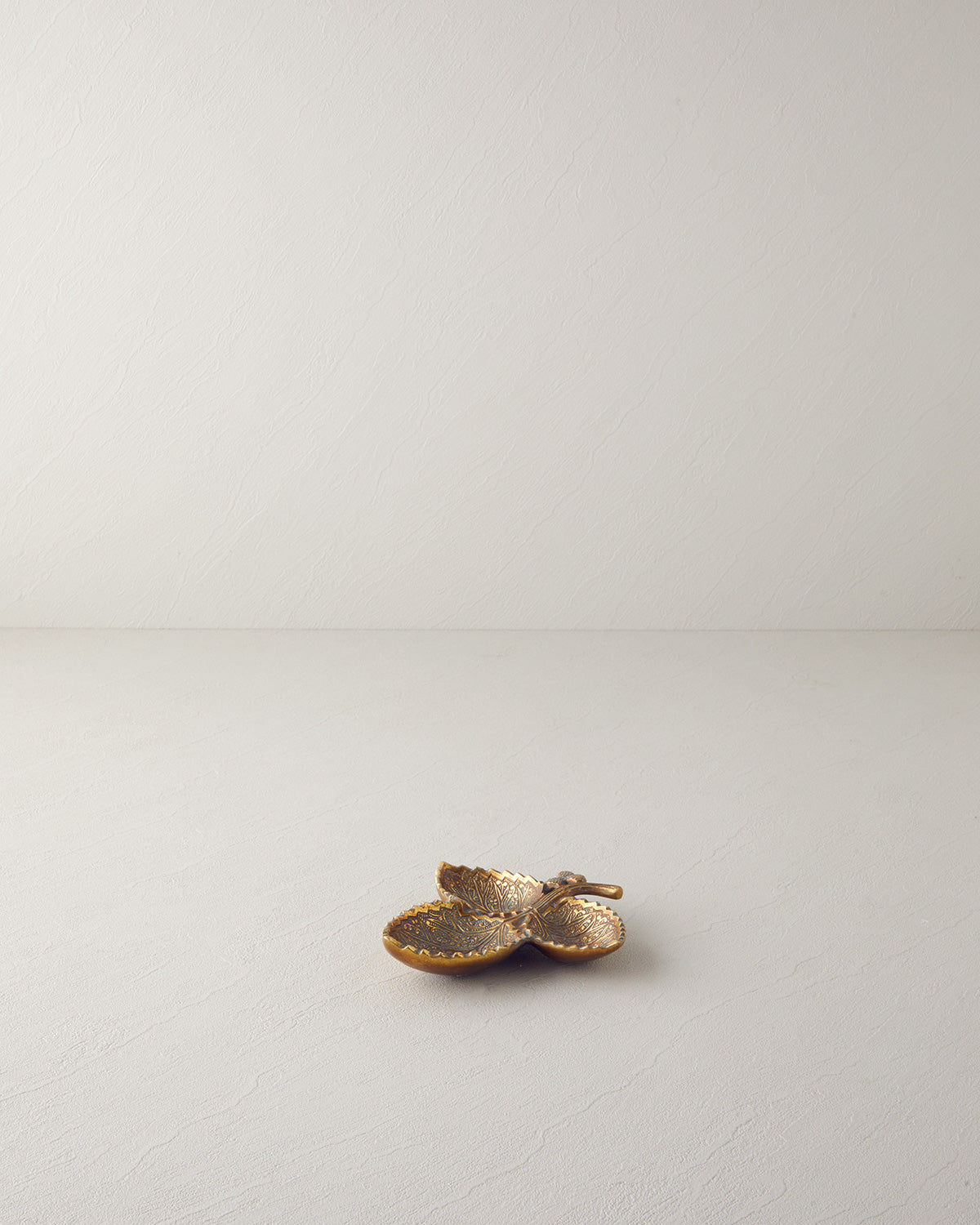 Gron Decorative Tray 17x16.3x3 cm Gold