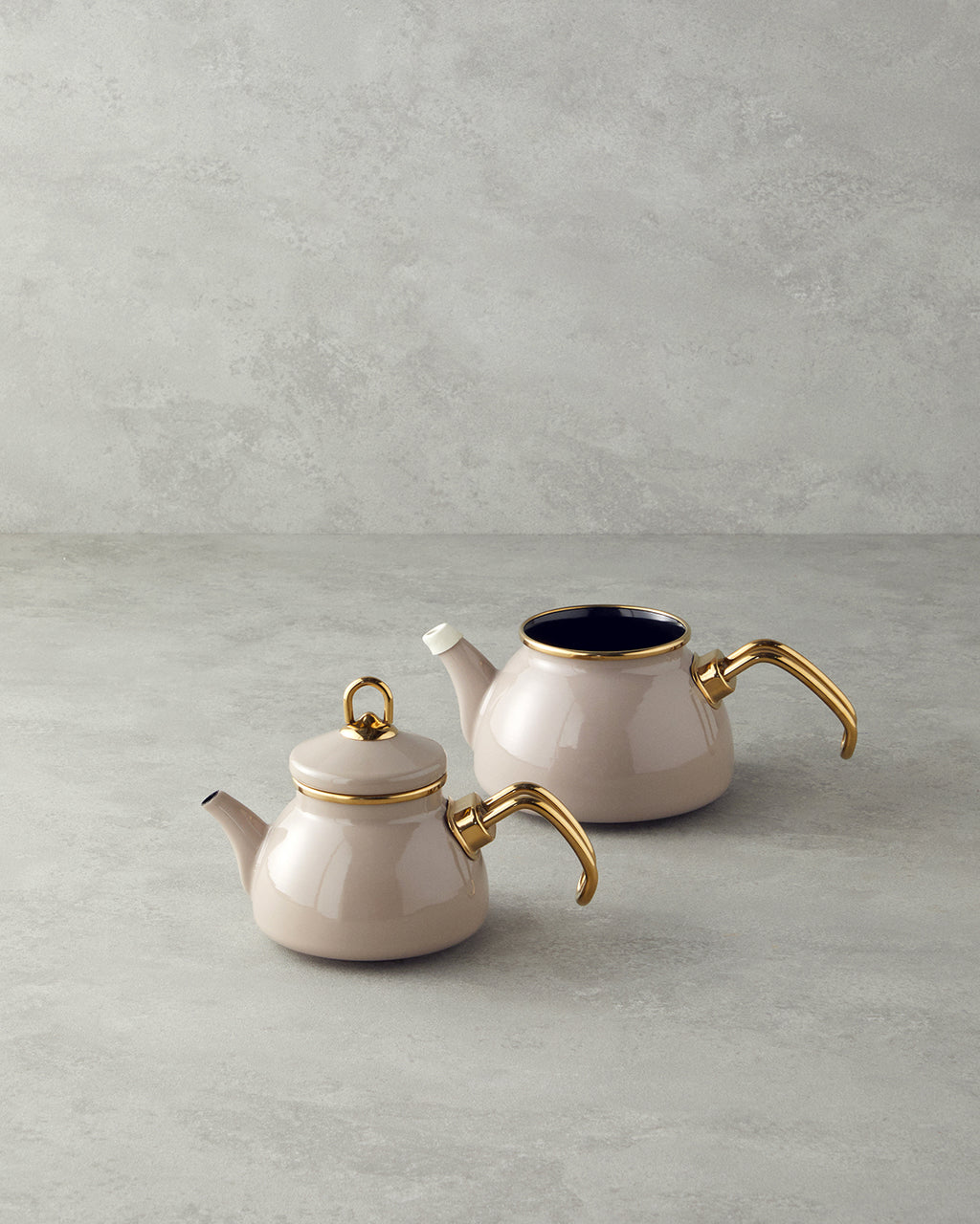 Perro Enamel Mini Tea Pot Beige - 1.1 Liter + 2.3 Liter (view 2)