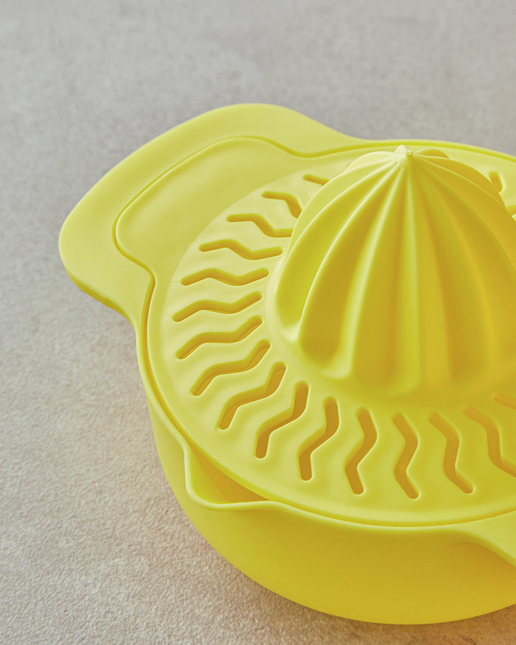 Mix Me Plastic 5 Pieces Mixing Bowl 32 cm Colored (view 4)