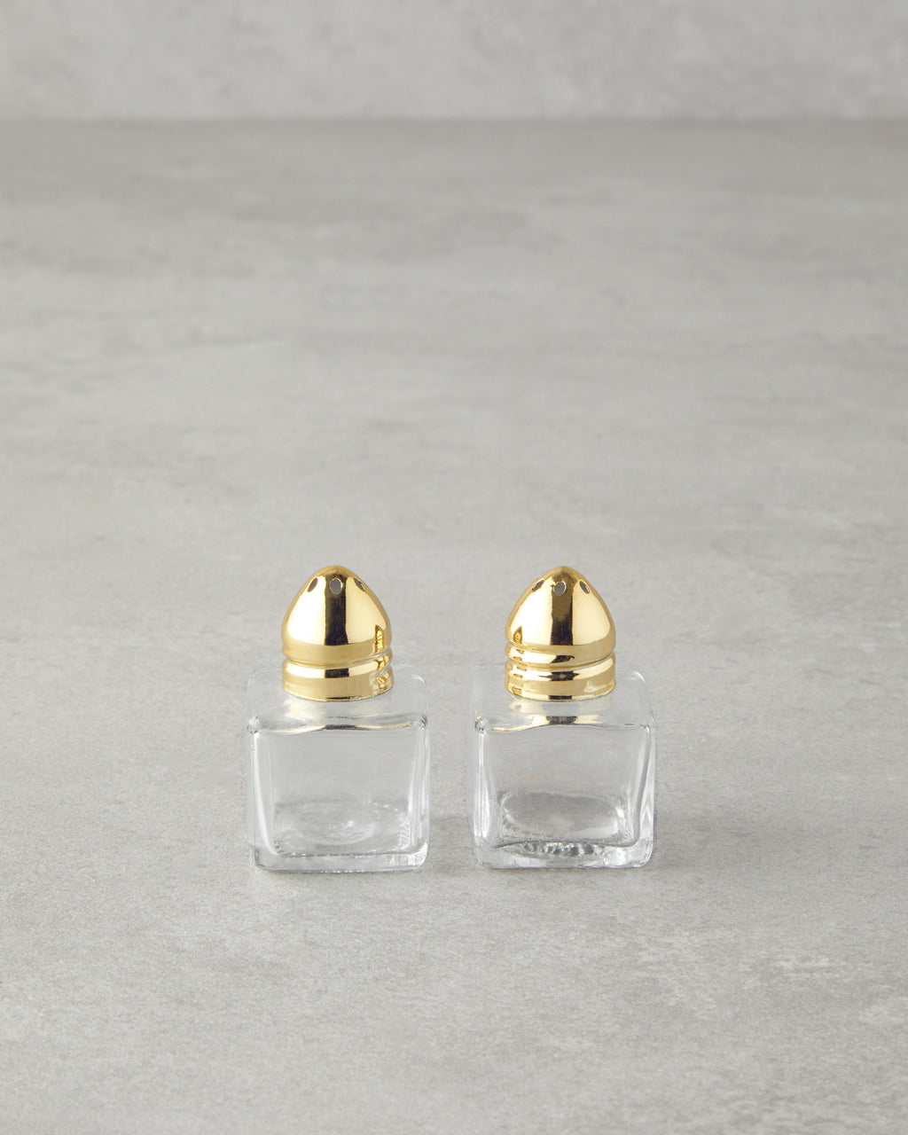 Glass 2 pcs Salt and Pepper Shaker 4x5 cm Gold