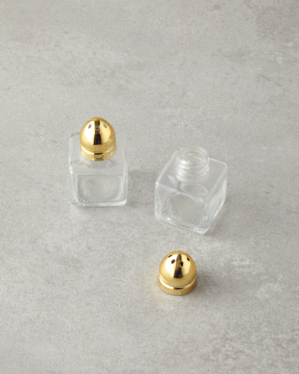 Glass 2 pcs Salt and Pepper Shaker 4x5 cm Gold (view 2)