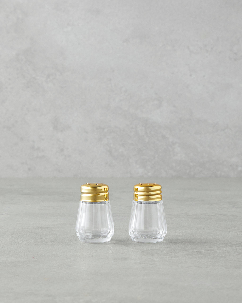 Glass 2 pcs Salt and Pepper Shaker 4x4 cm Gold