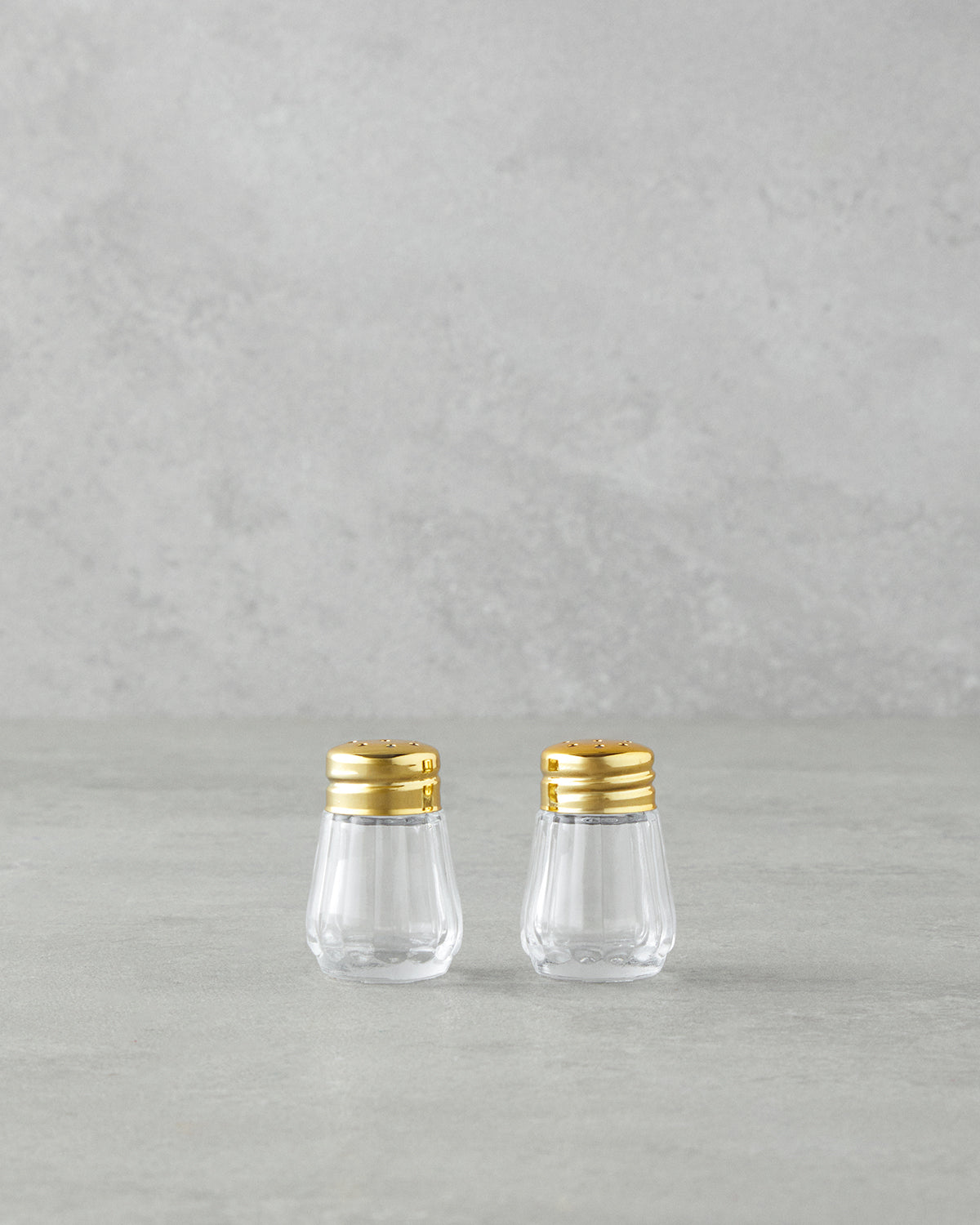 Glass 2 pcs Salt and Pepper Shaker 4x4 cm Gold