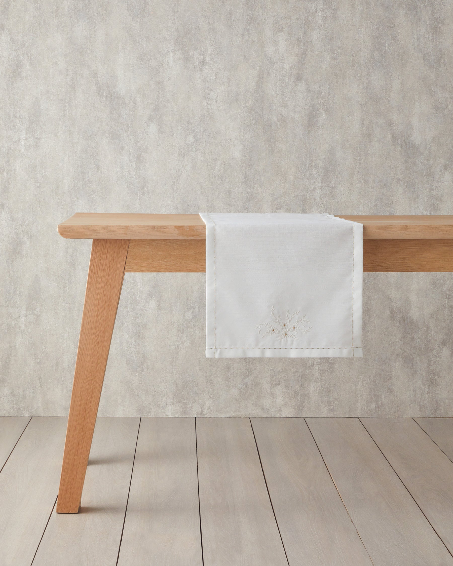 Polyester Runner 40x140 cm White-Gold