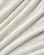 Ramona Jacquard Supersoft TV Blanket 120x160 cm - Beige (view 3)