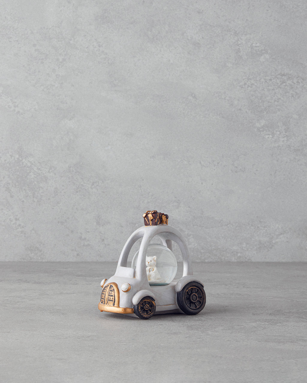 Old Car Snow Globe 7.5x10x10.5 cm Gray