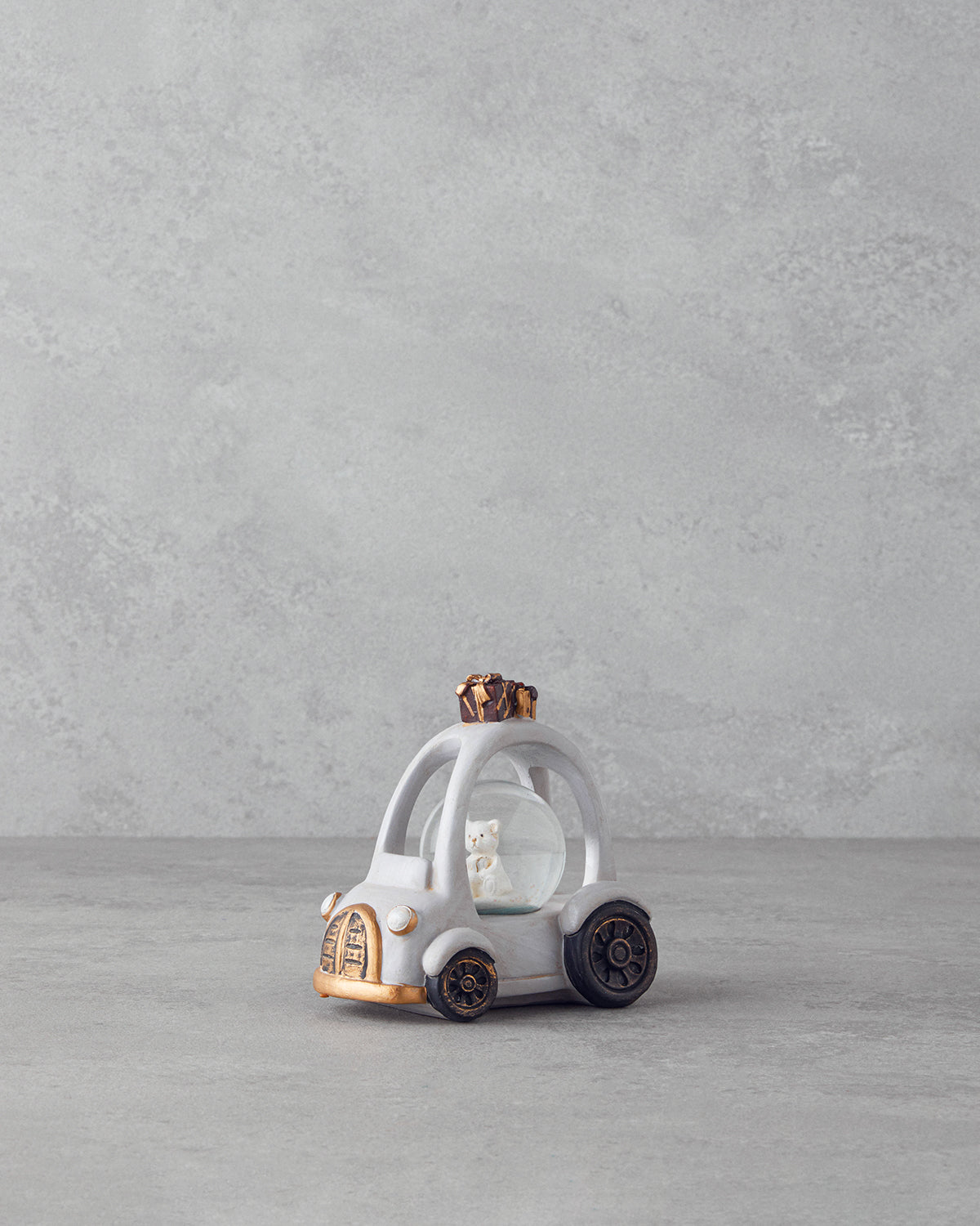 Old Car Snow Globe 7.5x10x10.5 cm Gray
