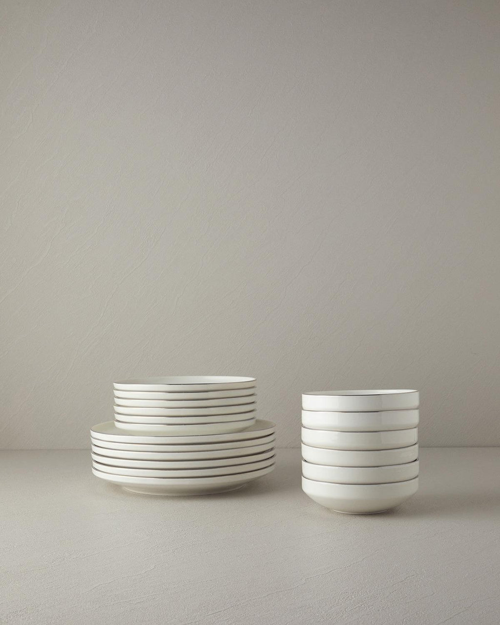 Torino Porcelain with Deep Plate Table Set 18 Pieces, 6 Servings Silver (view 3)