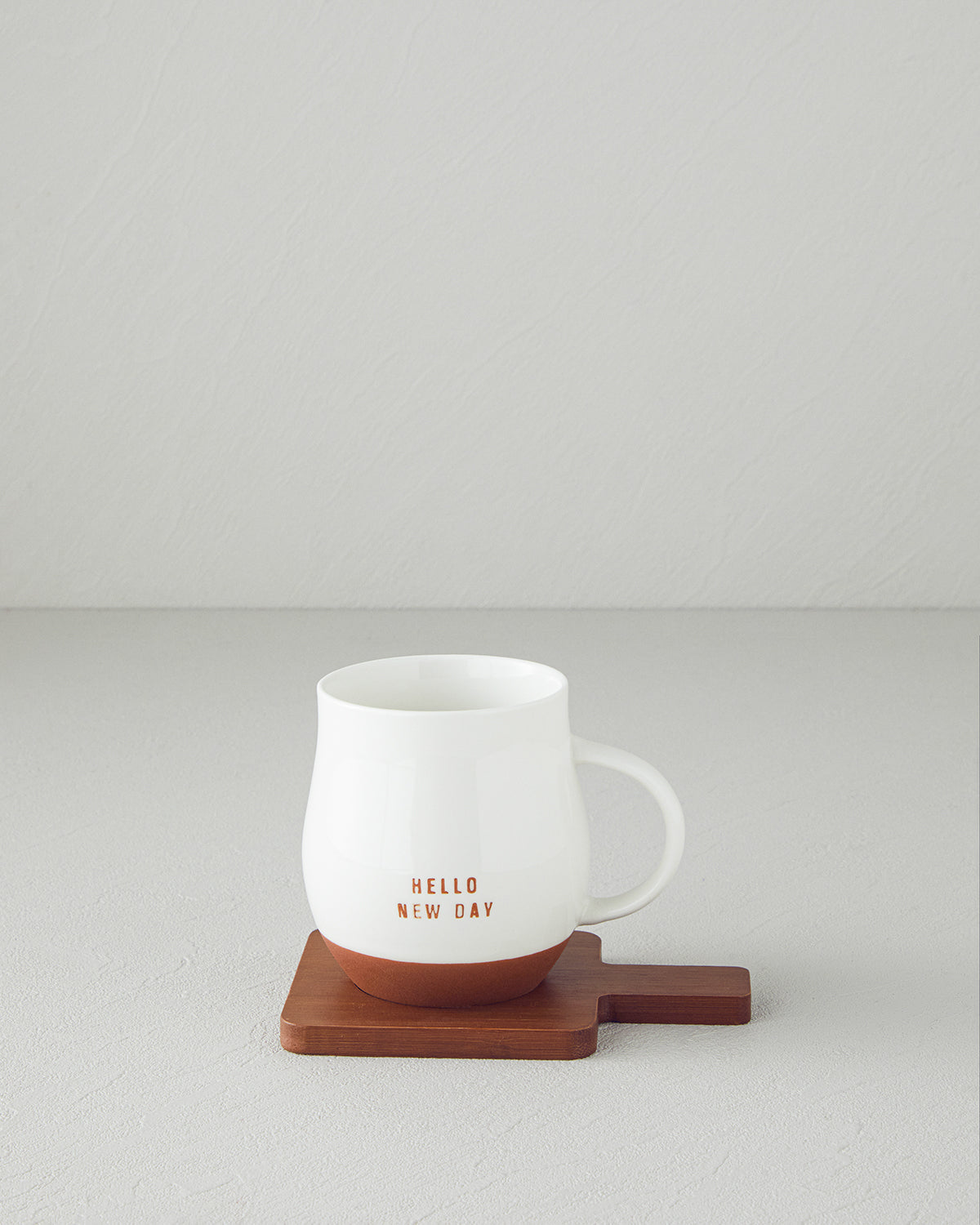 New Bone China with Coaster Mug 450 ml White
