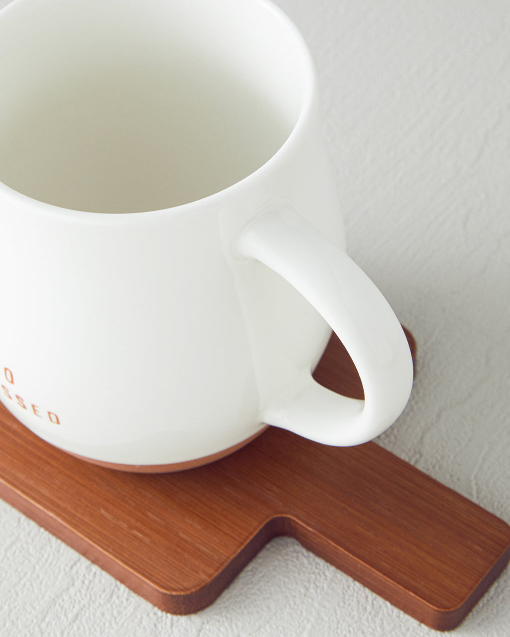 New Bone China with Coaster Mug 450 ml White (view 3)