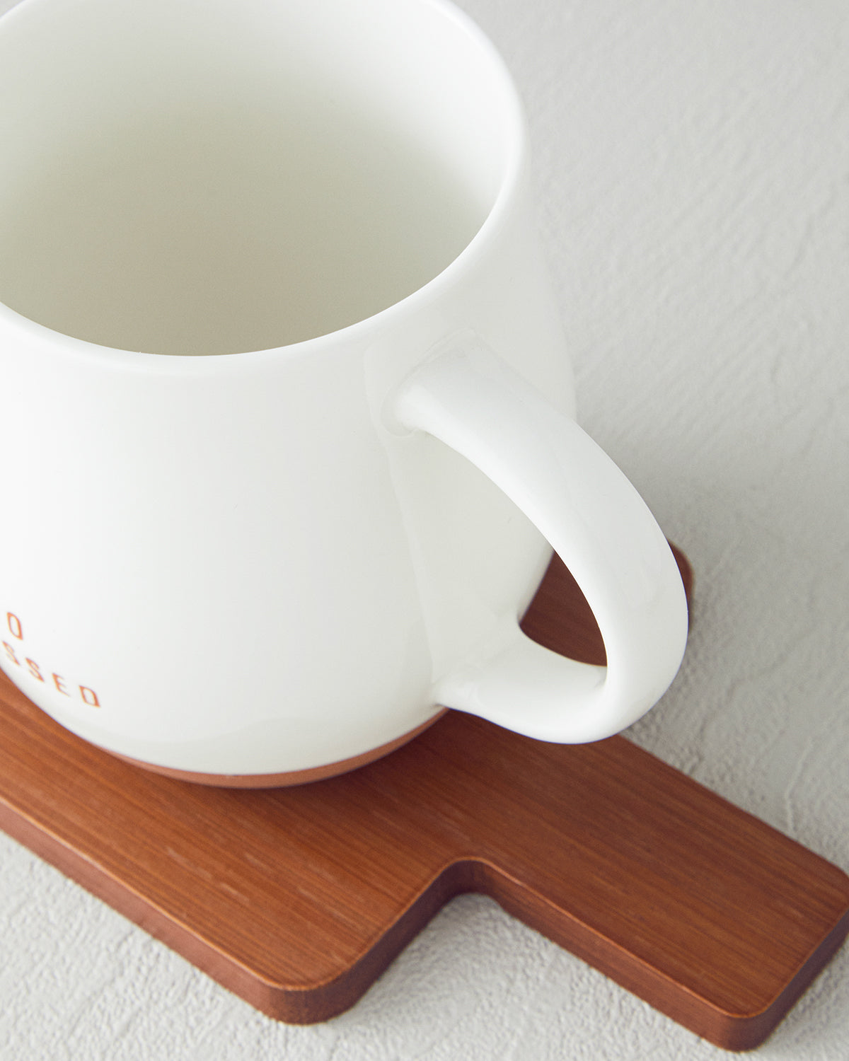New Bone China with Coaster Mug 450 ml White (view 3)