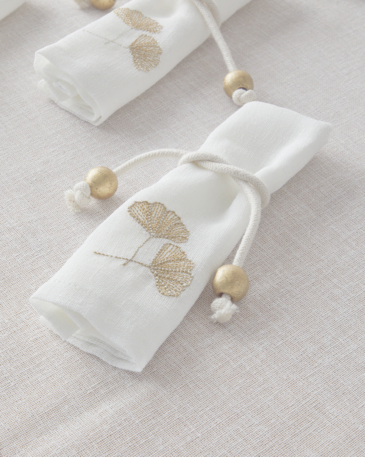 Gingko Polyester with 6 Napkins Table Cloth 150x200 cm Cream-Gold (view 4)