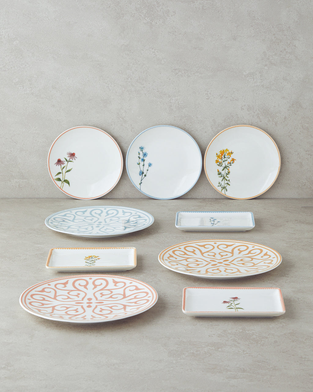 Porcelain Breakfast and Serving Set 18 Pieces, 6 Servings Colored (view 2)