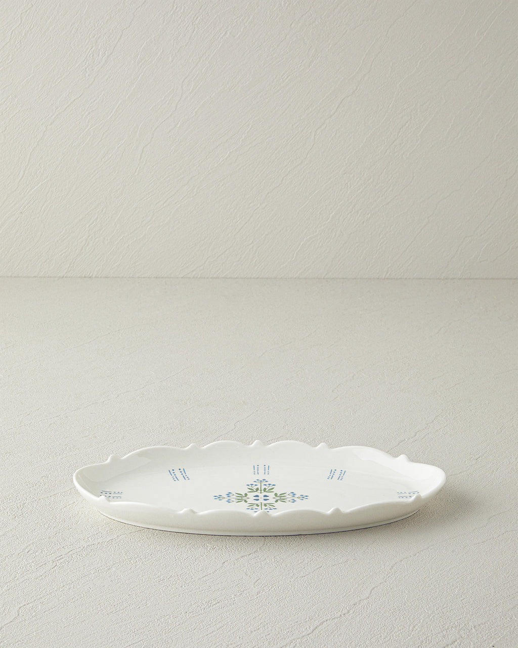 Retro Paisley New Bone China Rectangular Plate 26 cm White - Blue
