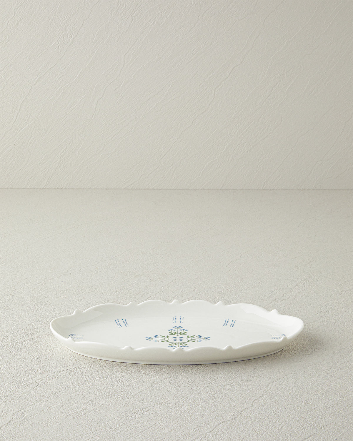 Retro Paisley New Bone China Rectangular Plate 26 cm White - Blue