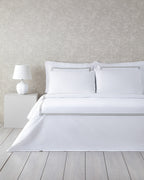 Modern Frame Embroidery Percale Super King Duvet Cover Set - Gold - 260x220 cm (view 2)