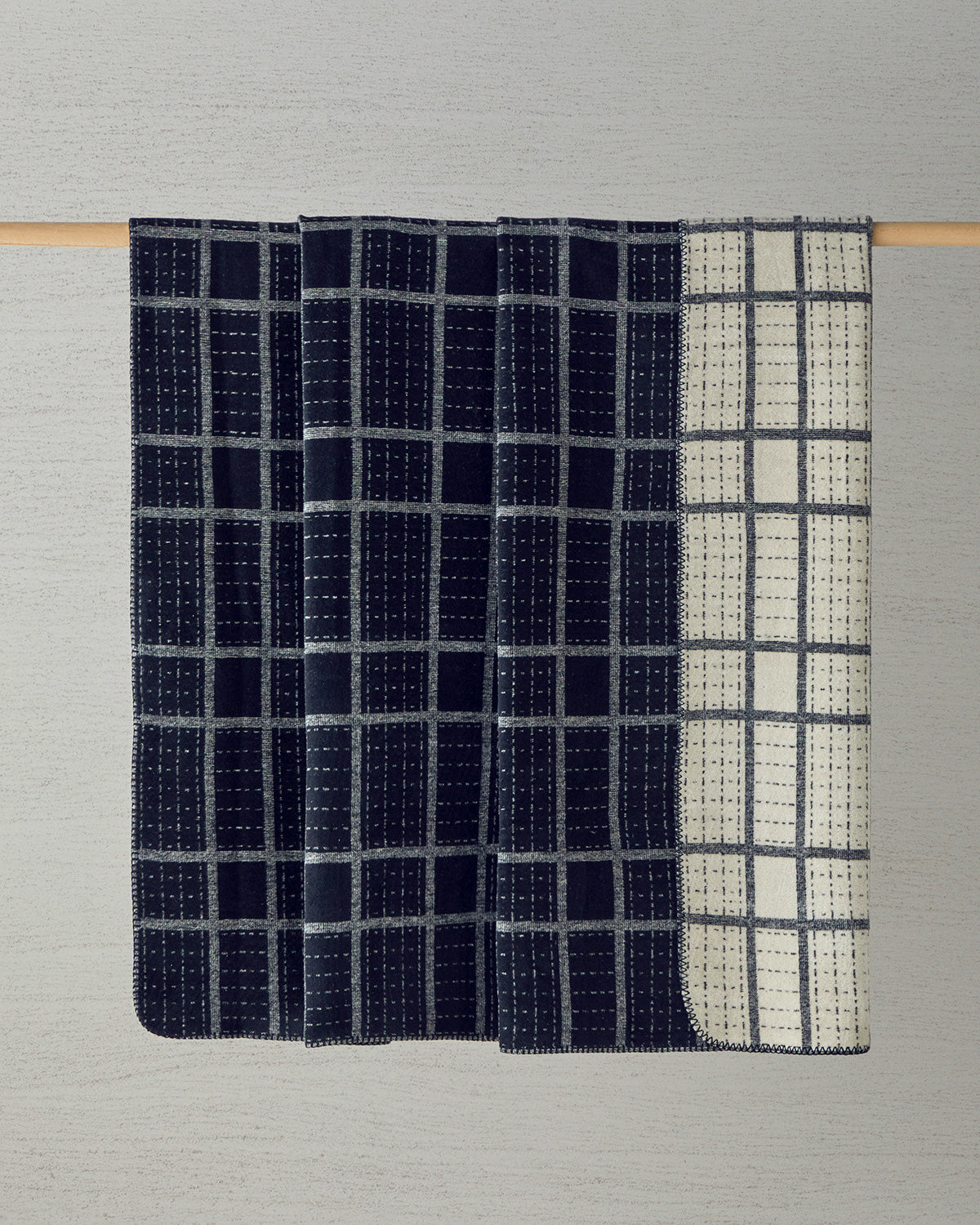 Intense Stripe Cotton Double Size Blanket 200x220 cm Black