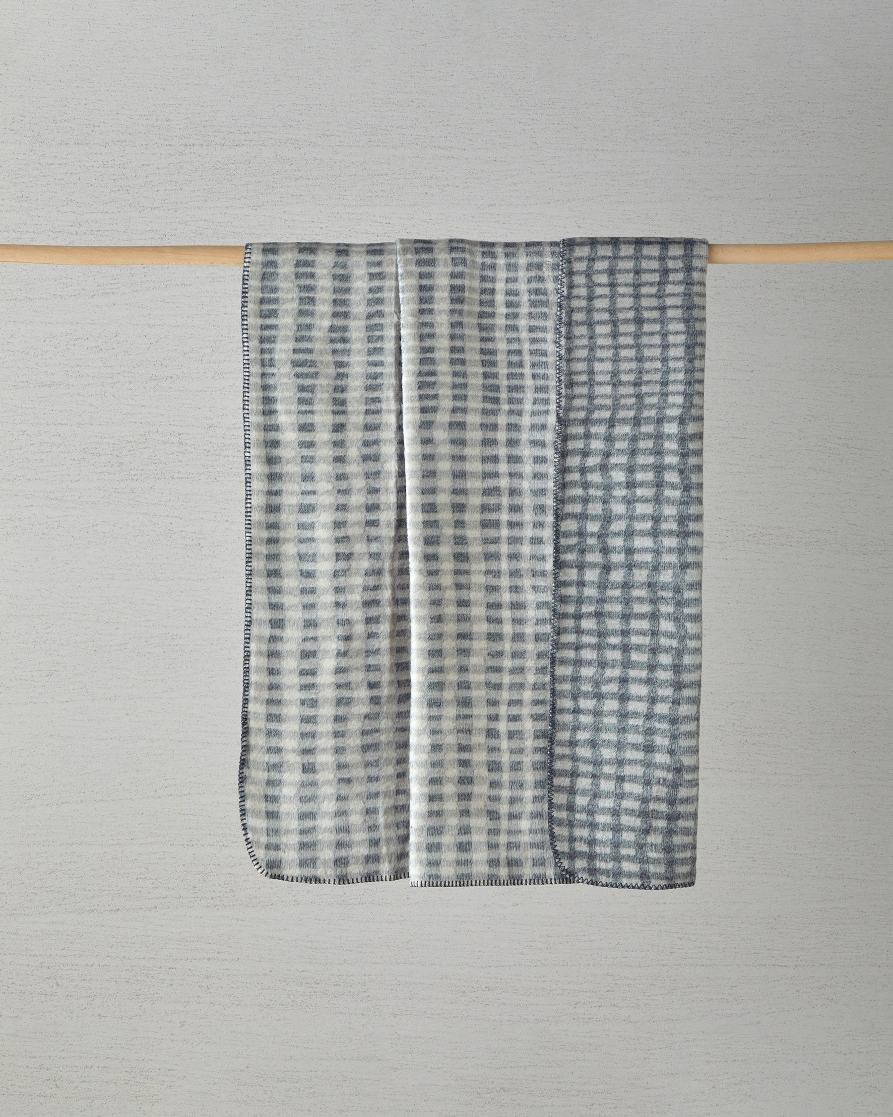 Medley Acrylic TV Blanket 130x170 cm Anthracite