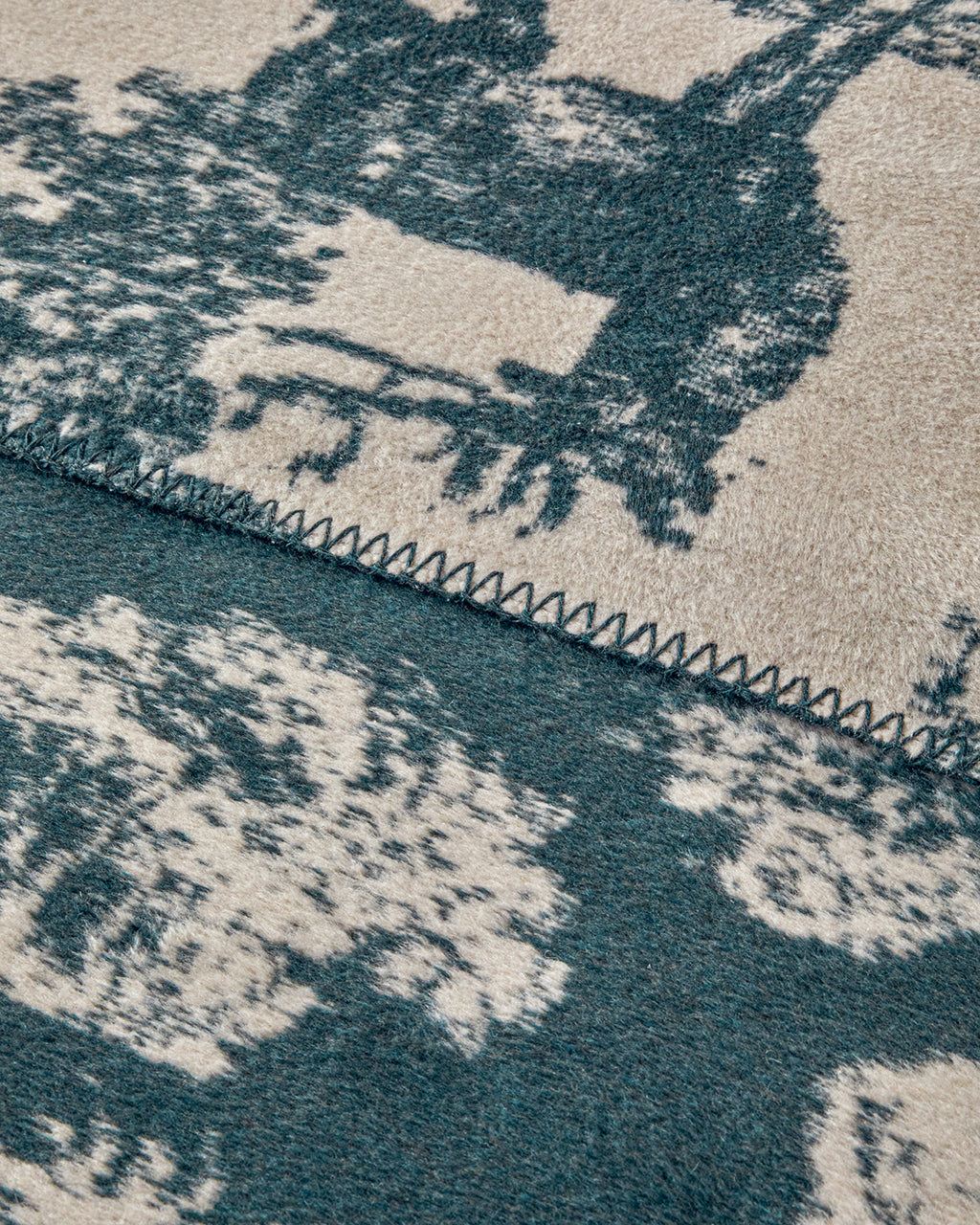Forest Toile Cotton Blanket Green (view 6)