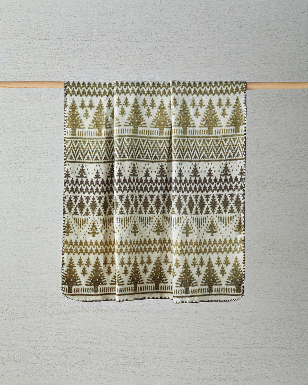 Noble Pine Acrylic TV Blanket 130x170 cm Green