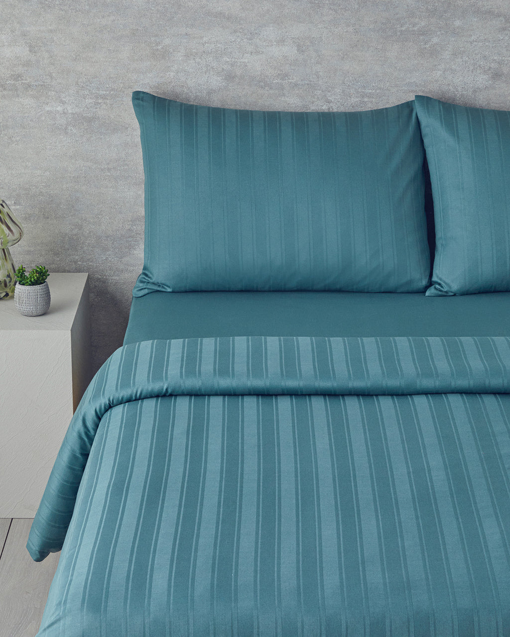 Lior Striped Cotton Satin Duvet Cover Set - Gold, Dark Damson & Green (view 20)