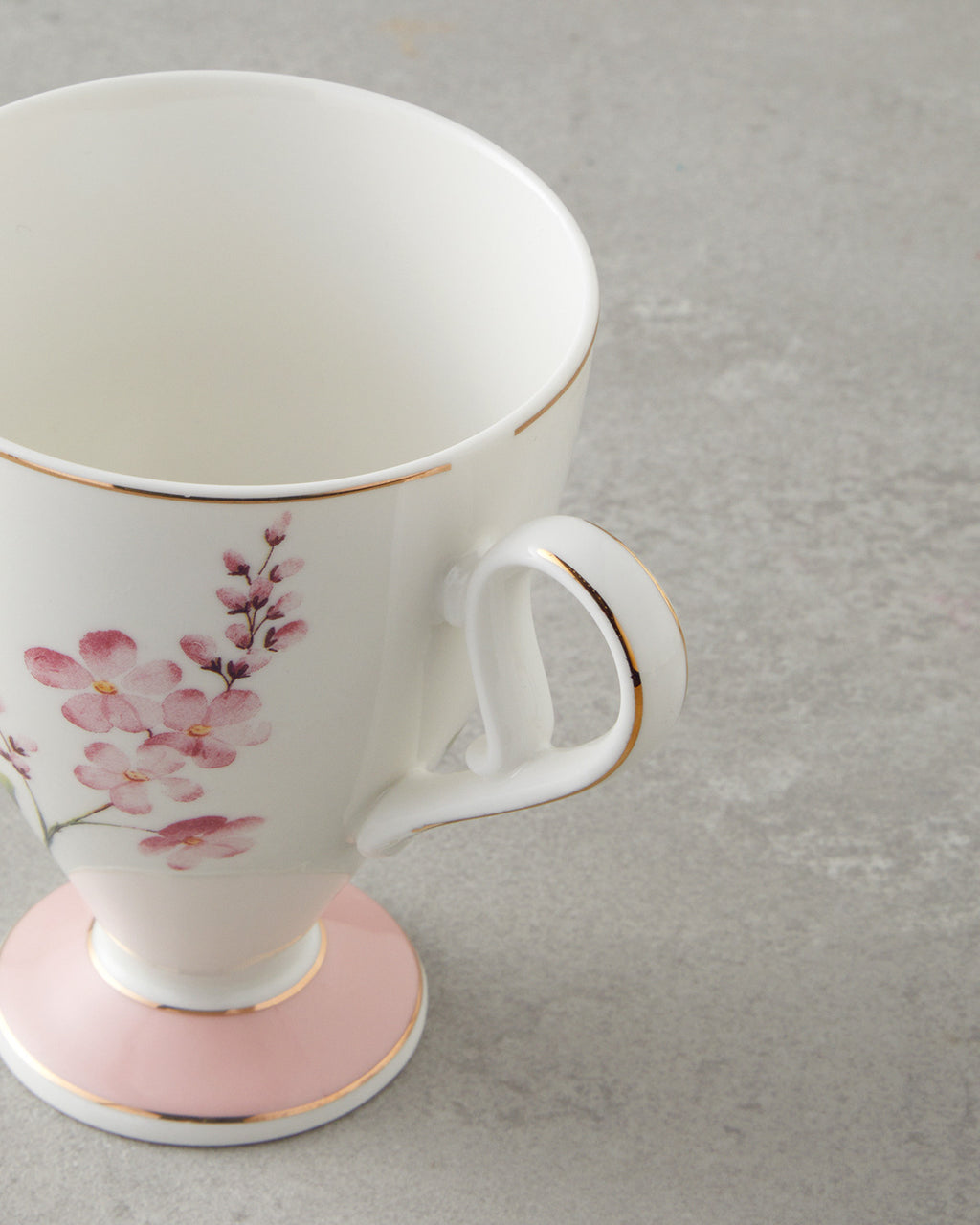 Valentina New Bone China Mug 300 ml (view 3)