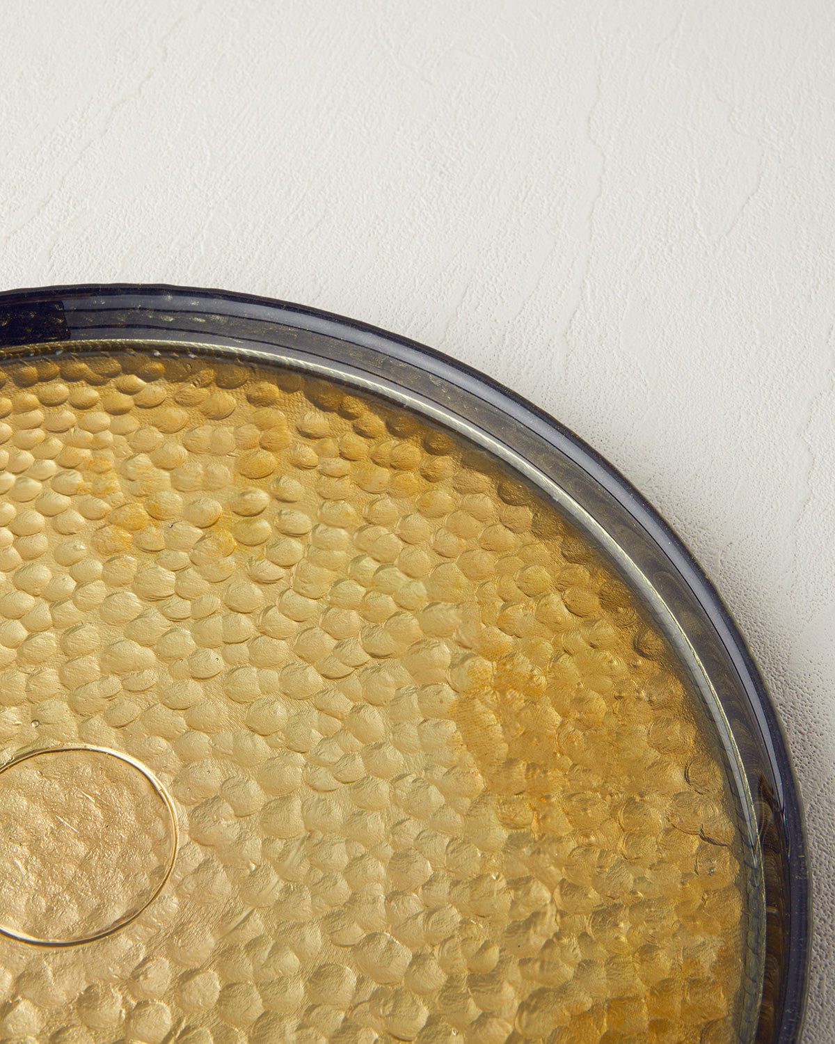 Nova Glass Serving Plate 28 cm Black - Gold (view 3)