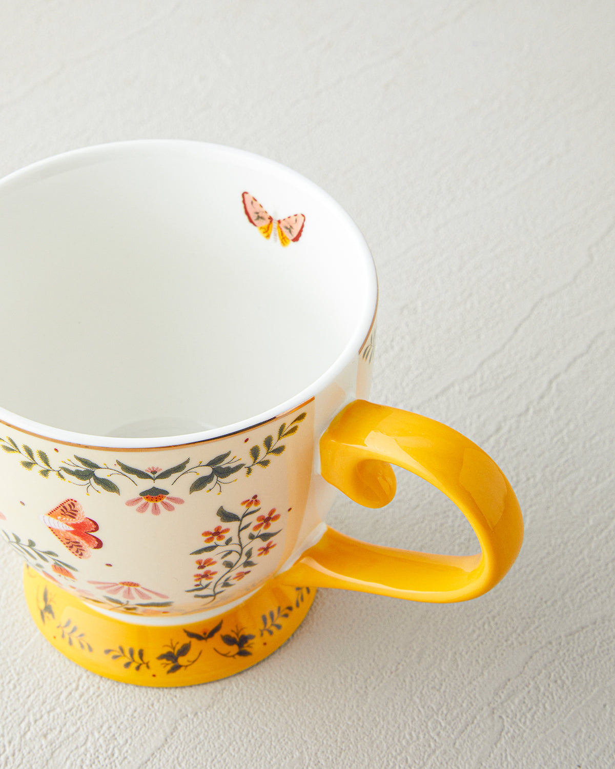 Dipsy New Bone China Mug 460 ml Mustard (view 3)