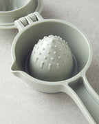 Colessa Plastic Lemon Squeezer 21 cm (view 6)