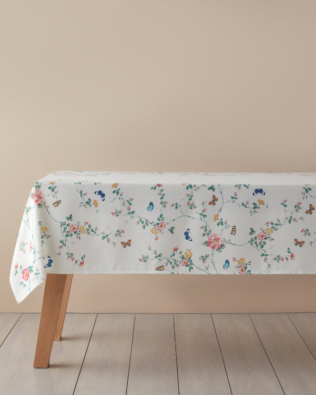 Botanical Polyester Table Cloth 145x200 cm Cream - Pink (view 2)
