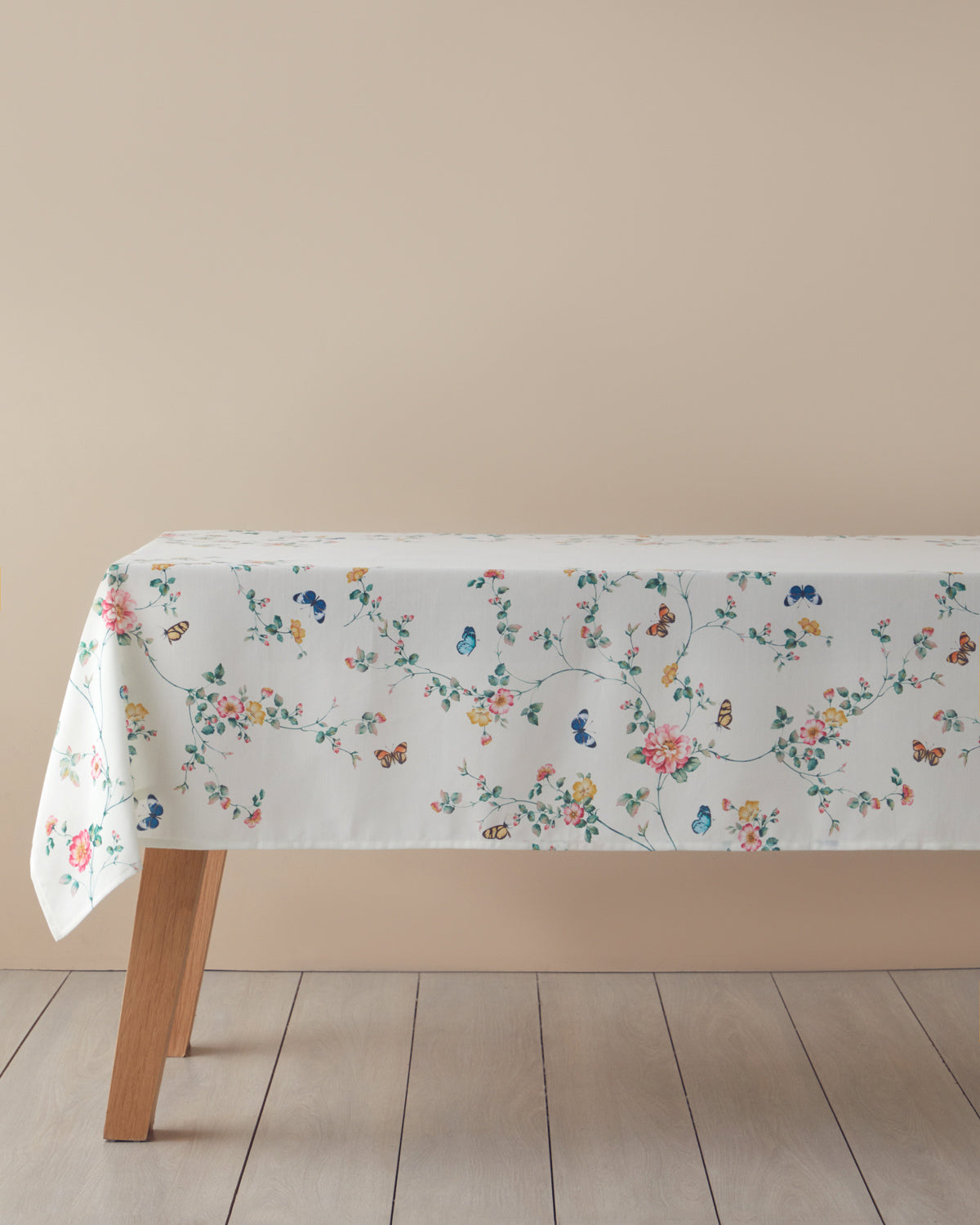 Botanical Polyester Table Cloth 145x200 cm Cream - Pink (view 2)