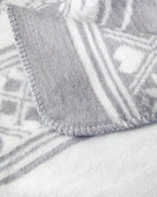 Embrace of Love Acrylic TV Blanket 130x170 cm Gray (view 3)