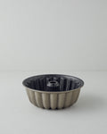Cast Aluminum Cake Mold 25 cm Gold-Silver