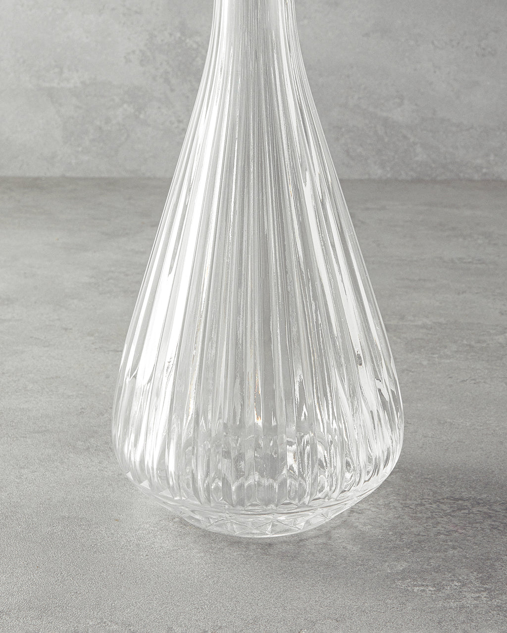 Serene Glass Decanter 1150 ml Transparent (view 4)