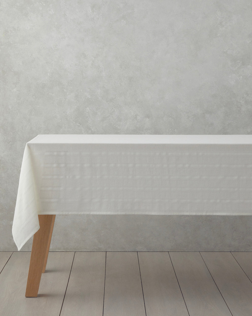 Strides Cotton Table Cloth 140x200 cm Cream (view 2)