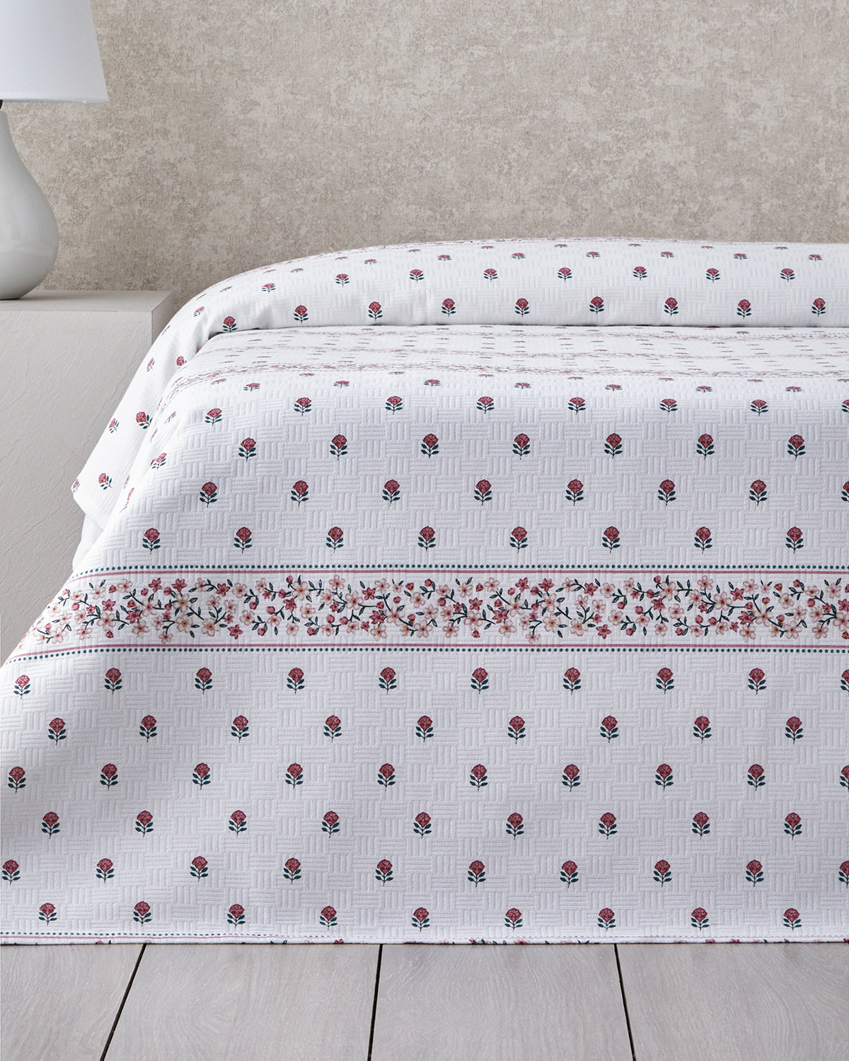 Floral Lines Printed Cotton Summer Blanket Powder - King 240x220 cm (view 2)