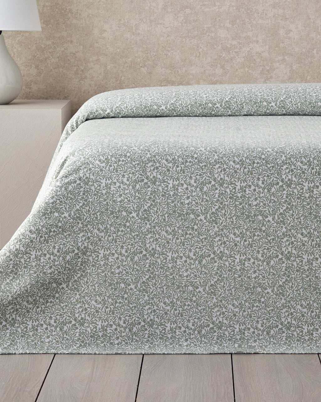 Timeless Garden Ecosoft Summer Blanket Green (view 6)