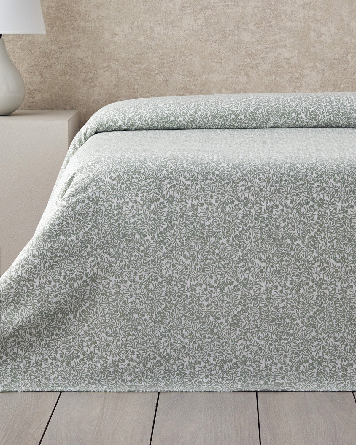 Timeless Garden Ecosoft Summer Blanket Green (view 6)
