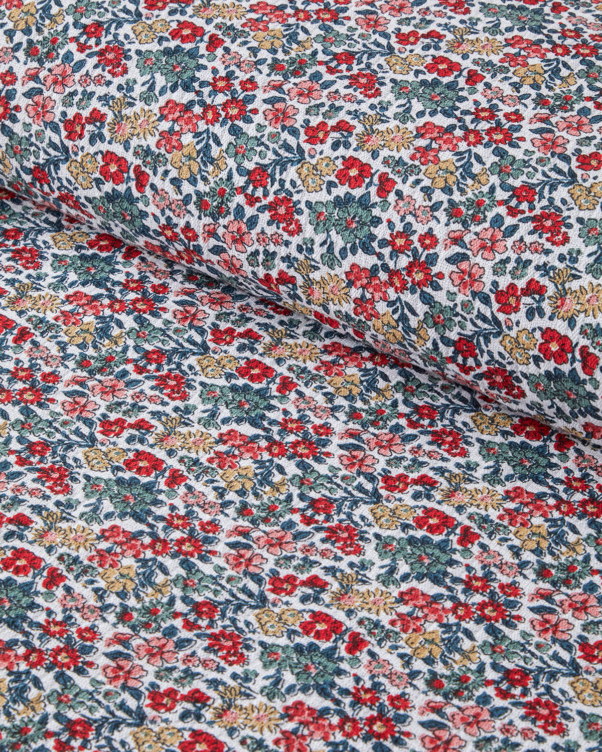 Posy Garden Printed Cotton Summer Blanket Red (view 3)