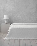 Elegant Dream Jacquard Double Ruffled Summer Blanket 200x220 cm White