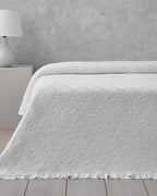 Elegant Dream Jacquard Double Ruffled Summer Blanket 200x220 cm White (view 2)