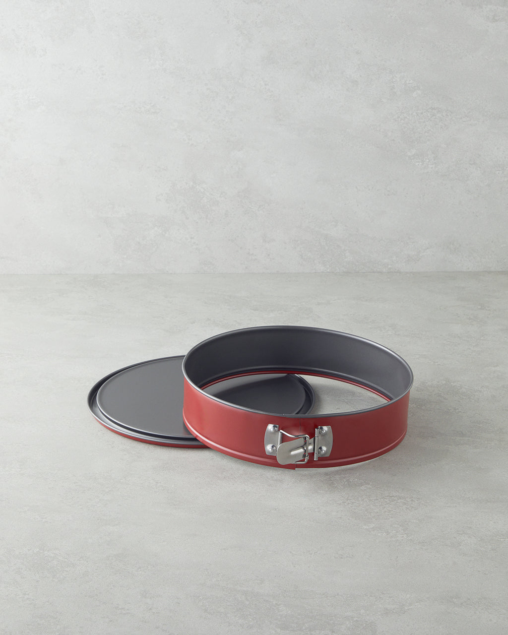 Carbon Steel Classical Springform Round Cake Mold 28x7.6 cm Red (view 2)