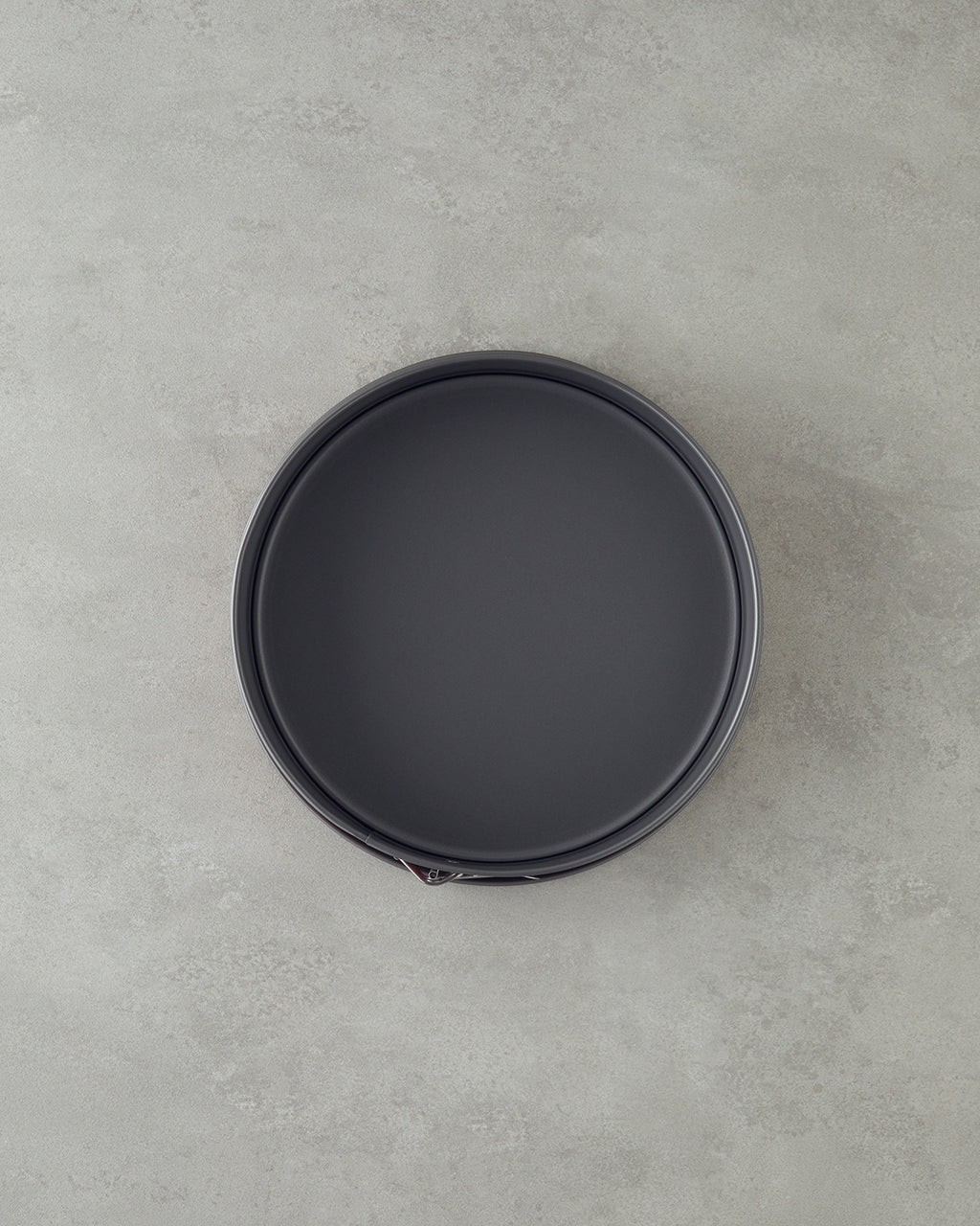 Carbon Steel Classical Springform Round Cake Mold 28x7.6 cm Red (view 3)