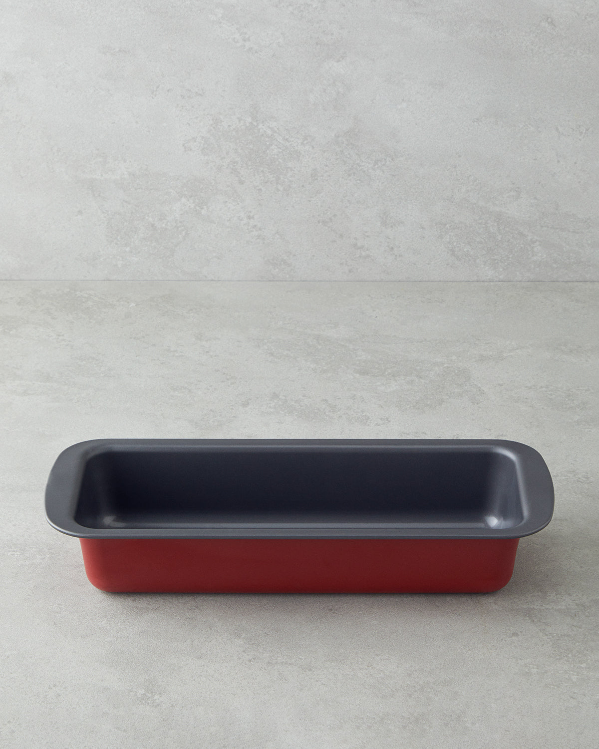 Baker’s Choice Carbon Steel Baton Cake Mold 30x11x6.4 cm Red
