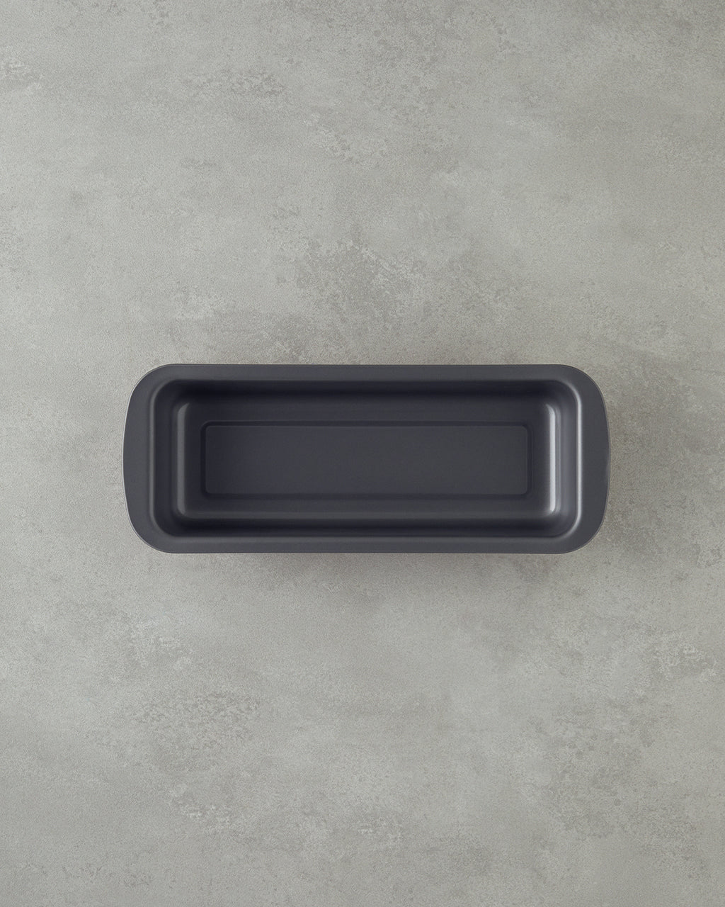 Baker’s Choice Carbon Steel Baton Cake Mold 30x11x6.4 cm Red (view 2)