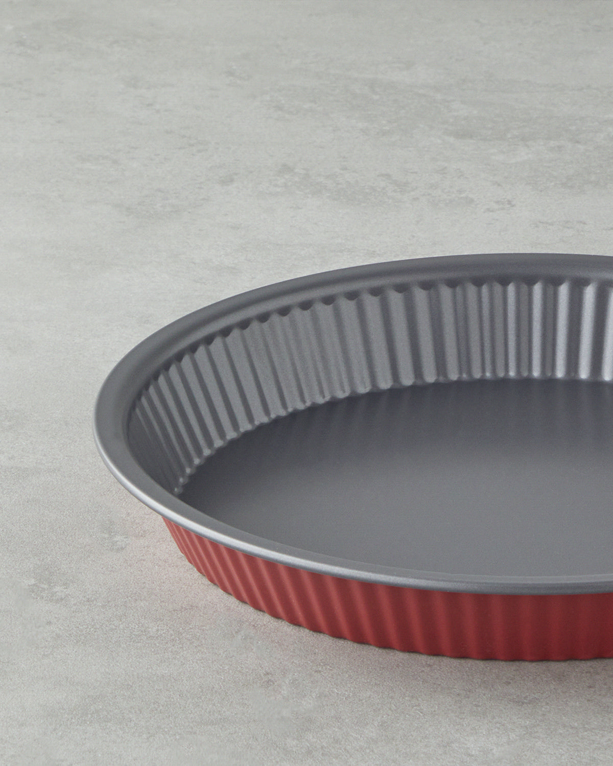 Baker’s Choice Carbon Steel Tart Cake Mold 28x4 cm Red (view 3)