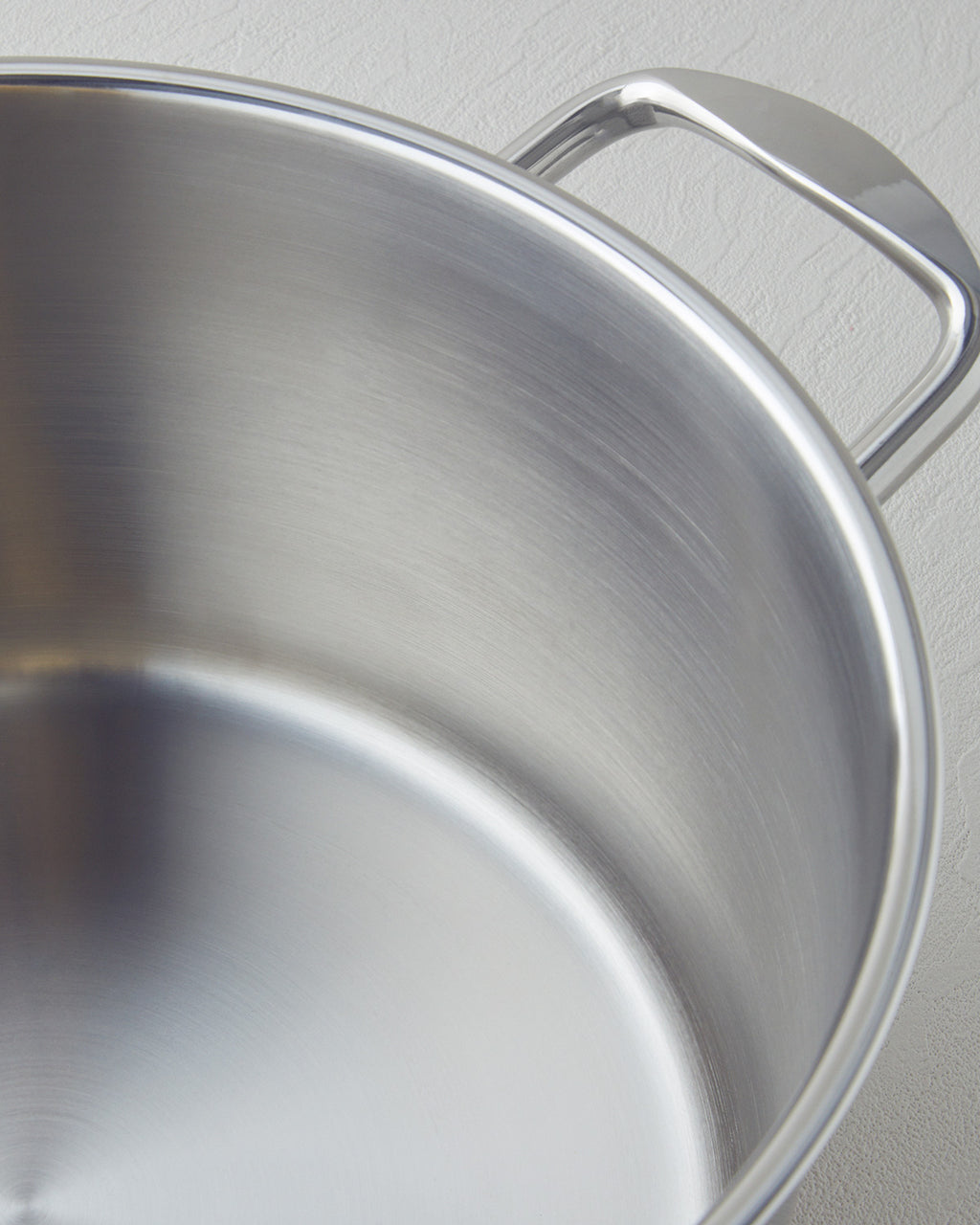 Glow Steel Deep Pot Silver (view 14)